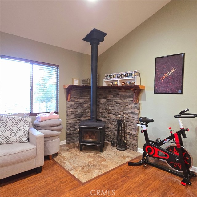 31662 Panorama Drive, Running Springs CA: https://media.crmls.org/medias/d7cca92f-e227-47dc-8e48-e5c99284475b.jpg