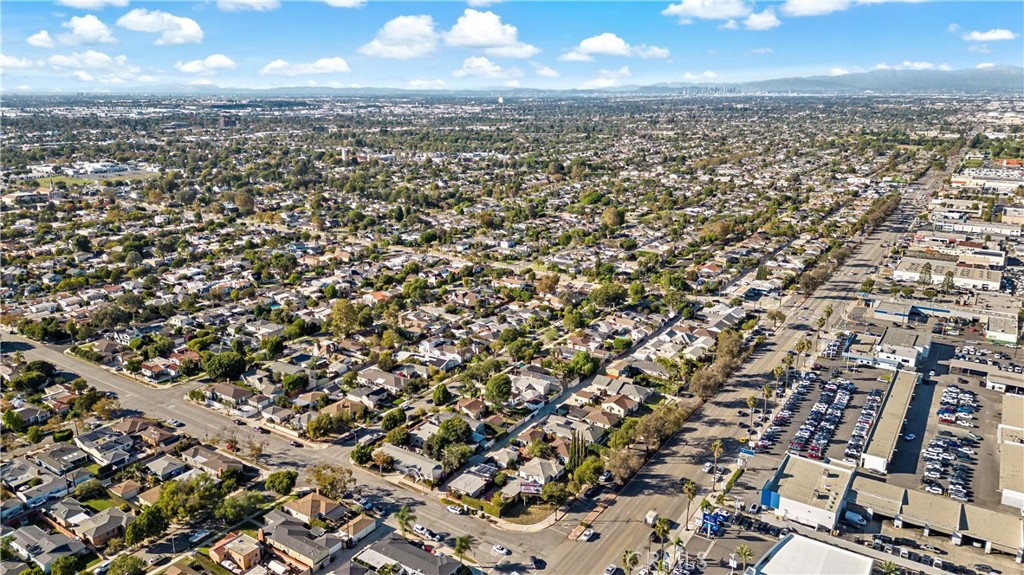 MLS #OC25232738 image #26