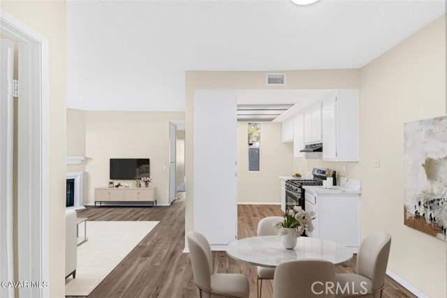 Detail Gallery Image 4 of 22 For 2805 W Avenue K12 Apt#143, Lancaster,  CA 93536 - 3 Beds | 2 Baths