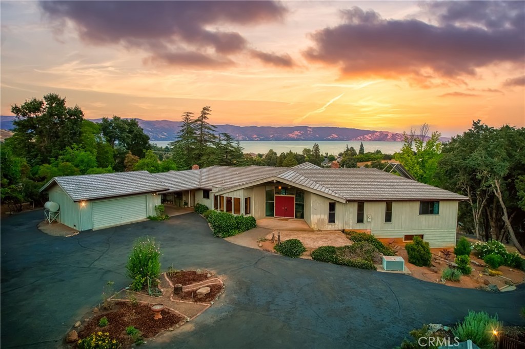807 Crystal Lake Way, Lakeport, CA 95453