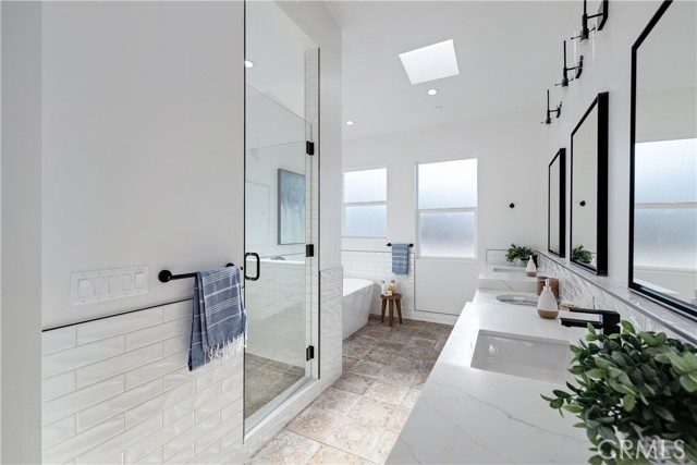 2010 Plant, Redondo Beach, California 90278, 4 Bedrooms Bedrooms, ,4 BathroomsBathrooms,Residential,Sold,Plant,SB23064489