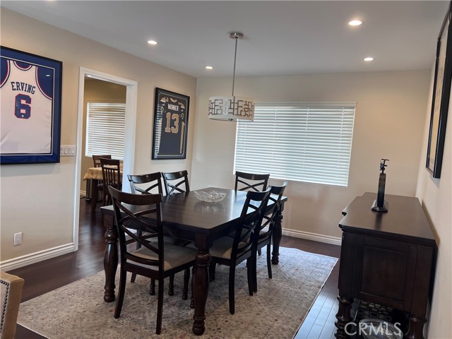 Detail Gallery Image 11 of 38 For 7767 via Rosa Maria, Burbank,  CA 91504 - 3 Beds | 2/1 Baths