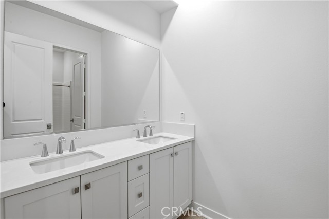 Detail Gallery Image 35 of 70 For 191 Sash, Irvine,  CA 92618 - 4 Beds | 3/1 Baths