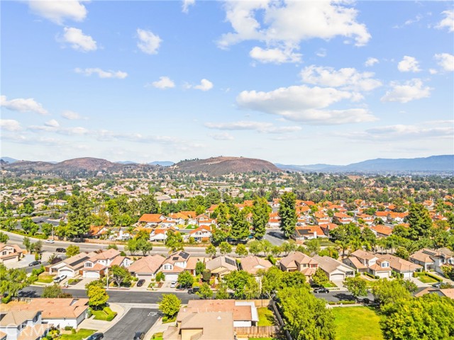 24795 Shady Pine Court, Murrieta CA: https://media.crmls.org/medias/d7d011d9-d298-4bfc-b28b-c330a3c18f41.jpg