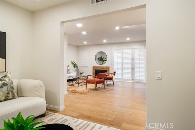 Detail Gallery Image 12 of 39 For 534 S Oak Knoll Ave #103,  Pasadena,  CA 91101 - 2 Beds | 2 Baths