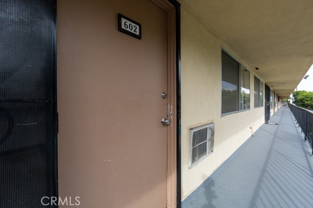 4700 Clair Del Avenue, Long Beach CA: https://media.crmls.org/medias/d7d0b027-6e61-4bc3-91c8-5c8953b3cced.jpg