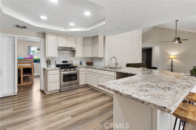 10325 Sheep Creek Road, Phelan CA: https://media.crmls.org/medias/d7d2b758-aca9-4164-8d85-4f67d7cf8046.jpg