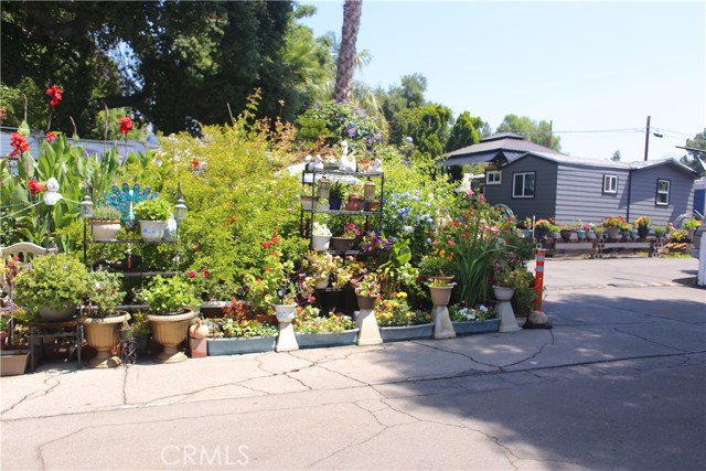 10799 Sherman Grove Avenue, Los Angeles CA: https://media.crmls.org/medias/d7d35b6c-6c20-4a59-aa54-03597844b9ba.jpg
