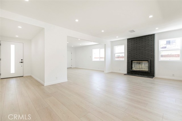 Detail Gallery Image 10 of 44 For 11127 Monogram Ave, Granada Hills,  CA 91344 - 3 Beds | 2 Baths