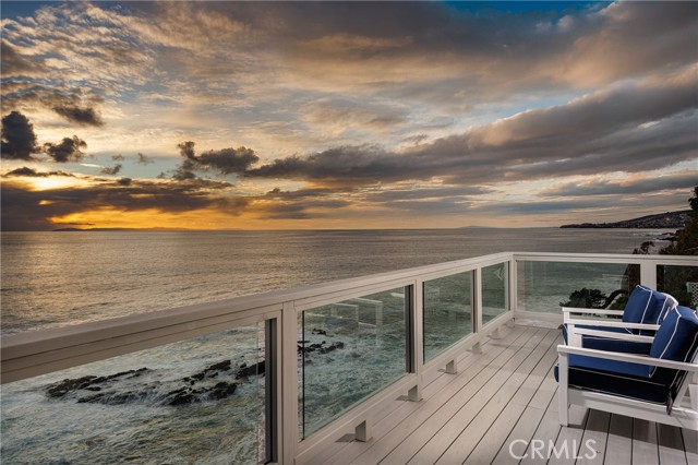 2691 Victoria, Laguna Beach CA: https://media.crmls.org/medias/d7d47520-39c3-41c6-99df-0423776553df.jpg