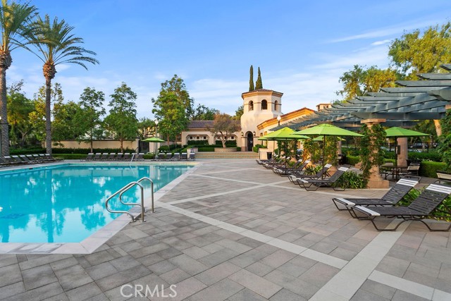 17 Crescent City, Irvine CA: https://media.crmls.org/medias/d7d489a4-5614-4503-a28e-2c6f738f1c75.jpg