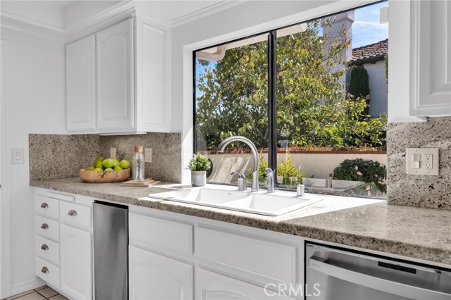 Image 12 of 45 For 21 Santa Catalina Dr