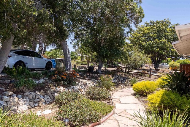 1950 Newport Avenue, Grover Beach CA: https://media.crmls.org/medias/d7d688c2-95dd-45aa-8fe1-420aee12cb02.jpg