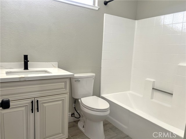 Detail Gallery Image 15 of 22 For 13402 Crocker Ct, Fontana,  CA 92336 - 4 Beds | 3 Baths