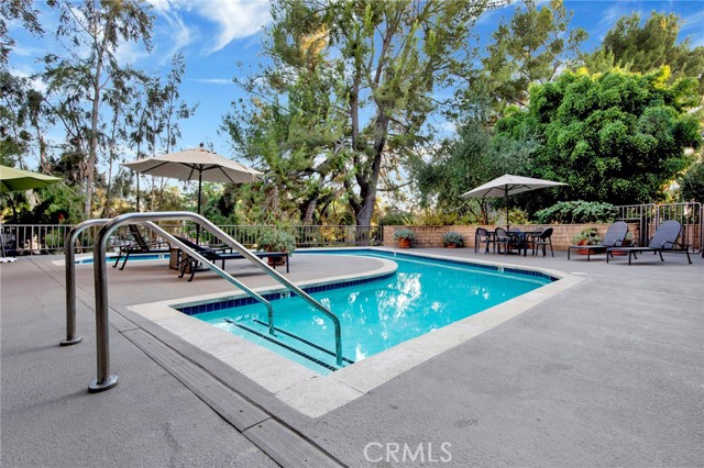 Detail Gallery Image 27 of 37 For 13331 Moorpark St #319,  Sherman Oaks,  CA 91423 - 2 Beds | 2 Baths