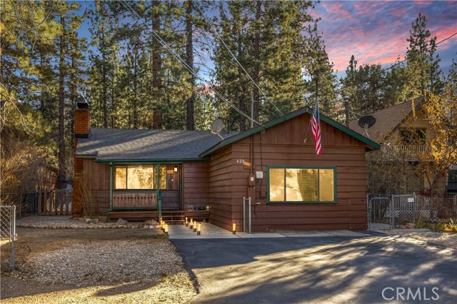 Detail Gallery Image 1 of 1 For 420 W Mojave Bld, Big Bear City,  CA 92314 - 3 Beds | 2 Baths