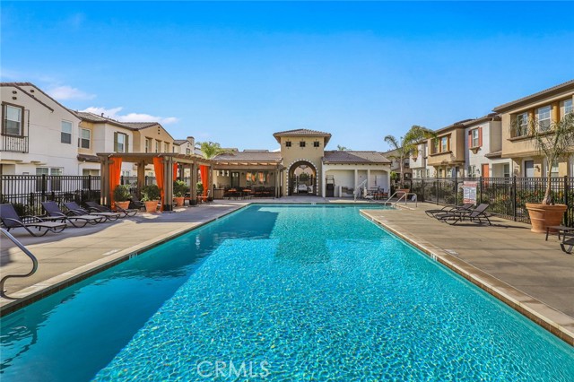 40264 Calle Real, Murrieta CA: https://media.crmls.org/medias/d7d87860-078d-4efb-bb65-522e82597653.jpg