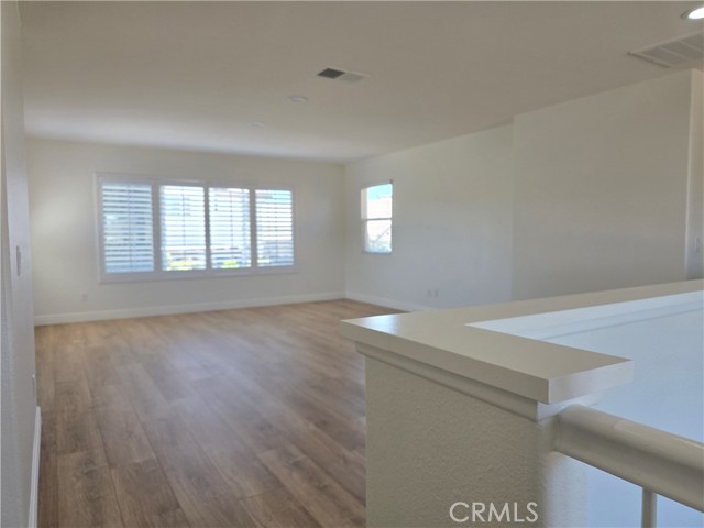 31532 Royal Oaks Drive, Temecula CA: https://media.crmls.org/medias/d7d8a275-24c1-4d96-b505-d5d6800d9ff2.jpg