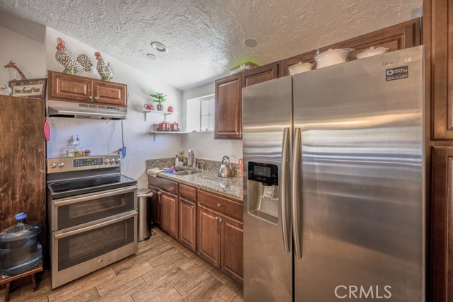 9555 1/2 Hierba Road, Agua Dulce CA: https://media.crmls.org/medias/d7d8f9bc-0c6c-4d6c-a162-38070c98dc80.jpg