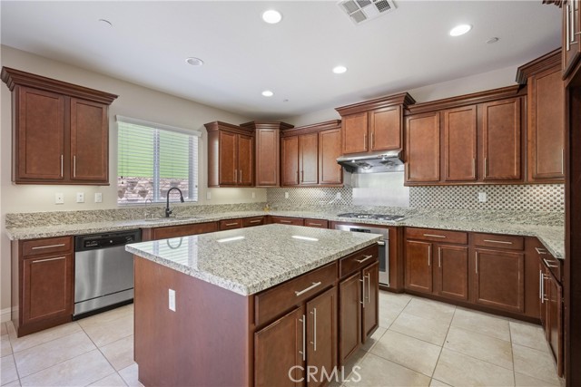 Detail Gallery Image 21 of 54 For 12221 Dewar Dr, Riverside,  CA 92505 - 4 Beds | 3 Baths