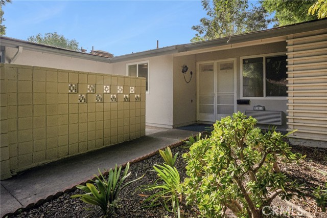 Detail Gallery Image 2 of 25 For 238 Calle Aragon #E,  Laguna Woods,  CA 92637 - 2 Beds | 1 Baths