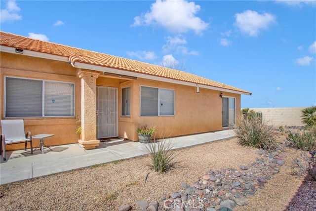 Detail Gallery Image 6 of 47 For 16236 Bridgewood Ln, Victorville,  CA 92395 - 3 Beds | 2 Baths