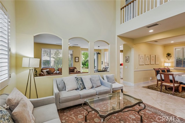11771 Coorsgold Lane, Porter Ranch CA: https://media.crmls.org/medias/d7db147f-a188-4a83-878e-88f0e207ec1d.jpg