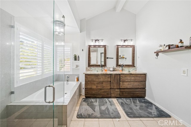 Image 21 of 50 For 21955 Jeffers Lane