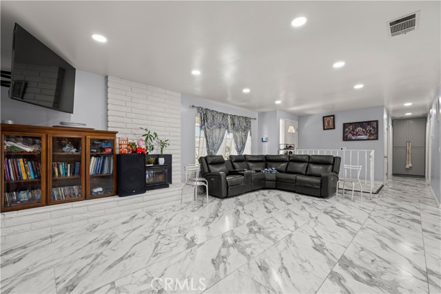 9164 Quincy Avenue, Hesperia CA: https://media.crmls.org/medias/d7db4443-adb2-4927-b638-c2c2bfb9564e.jpg