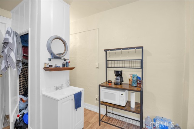 Detail Gallery Image 24 of 27 For 154 Elm Ave, Long Beach,  CA 90802 - – Beds | – Baths