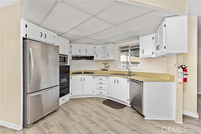 Detail Gallery Image 9 of 31 For 10622 Bryant, Yucaipa,  CA 92222 - 4 Beds | 2 Baths