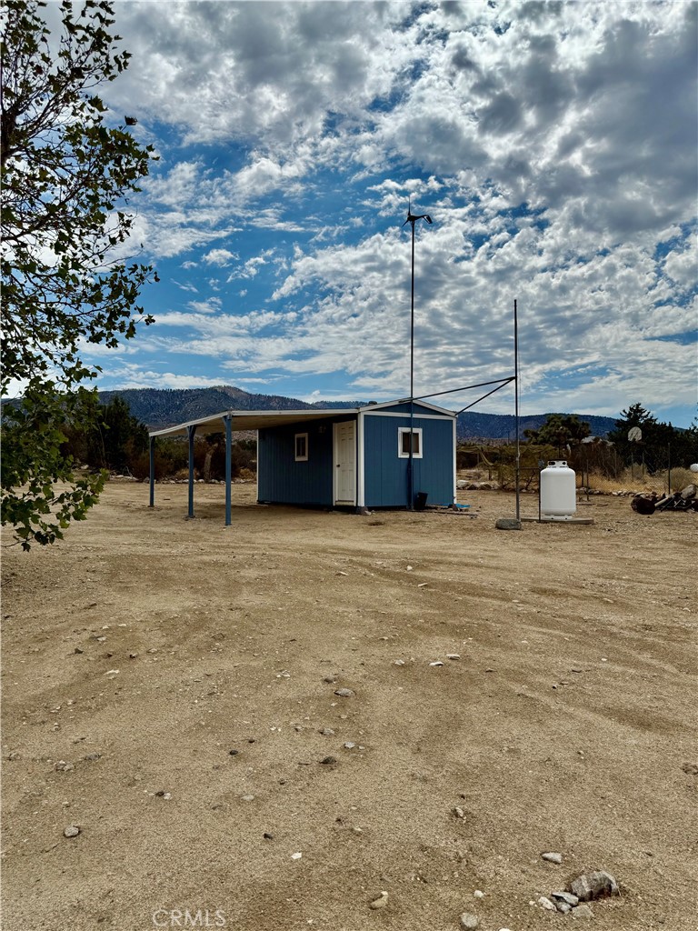 https://media.crmls.org/medias/d7dc73bc-4150-4598-a5be-7fb27be943f3.jpg?preset=X-Large