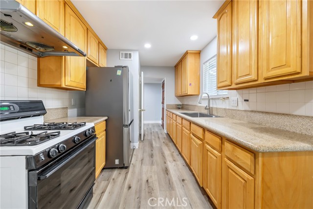 Detail Gallery Image 13 of 39 For 1108 S Broadmoor, West Covina,  CA 91790 - 4 Beds | 2 Baths