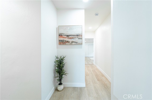 1818 W 79th Street, Los Angeles CA: https://media.crmls.org/medias/d7dc9734-2a00-4039-a6a9-322d19668104.jpg