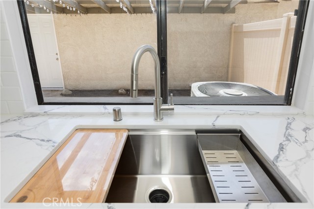 Detail Gallery Image 8 of 26 For 1485 W Cerritos Ave #8,  Anaheim,  CA 92802 - 3 Beds | 2/1 Baths