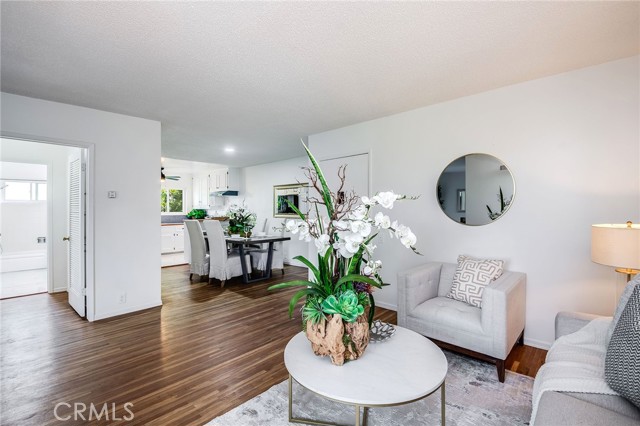 Detail Gallery Image 11 of 24 For 11120 Queensland St #B18,  Los Angeles,  CA 90034 - 1 Beds | 1 Baths