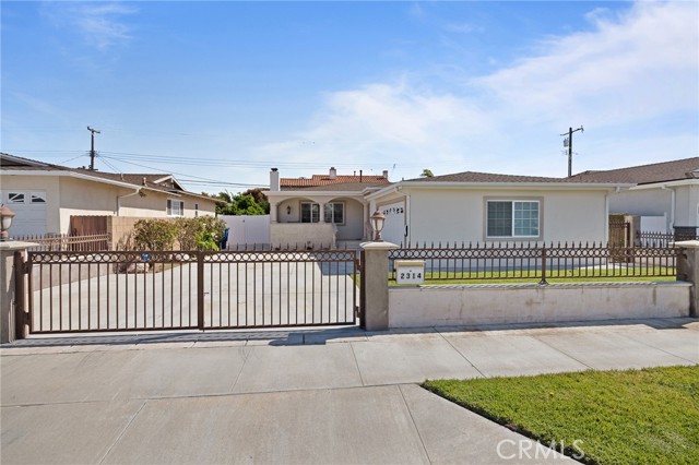 Detail Gallery Image 2 of 45 For 2314 W 236th Pl, Torrance,  CA 90501 - 3 Beds | 2 Baths