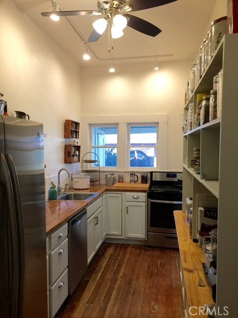 Detail Gallery Image 30 of 32 For 2124 E, Bakersfield,  CA 93301 - – Beds | – Baths