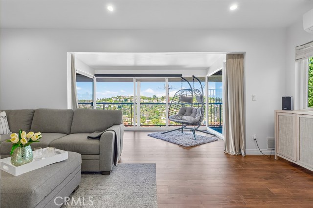 Detail Gallery Image 7 of 38 For 182 Palatine Dr, Alhambra,  CA 91801 - 4 Beds | 3 Baths