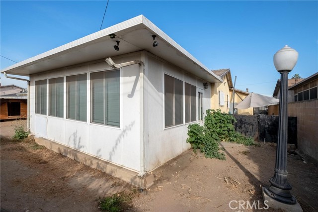 Detail Gallery Image 9 of 14 For 2616 W Billings St, Compton,  CA 90220 - 3 Beds | 1/1 Baths