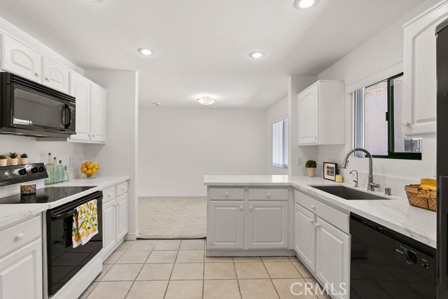 12400 Montecito Road, Seal Beach CA: https://media.crmls.org/medias/d7df7bce-b4f3-4c10-9c63-445cd0757ede.jpg