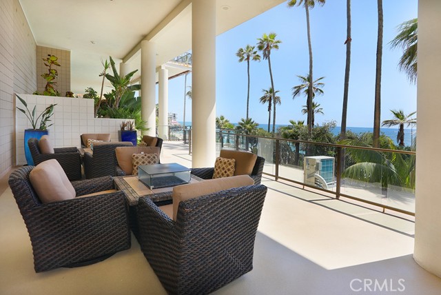 31423 South Coast Hwy, Laguna Beach CA: https://media.crmls.org/medias/d7dff834-42ac-4887-b685-b5c42d96c7ad.jpg