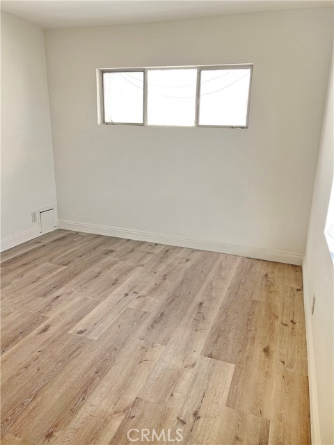 Detail Gallery Image 6 of 8 For 208 S Mariposa #8,  Los Angeles,  CA 90004 - 2 Beds | 1 Baths