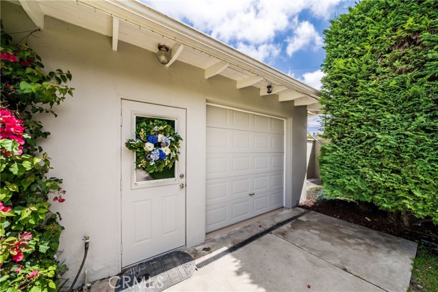 1031 E Andrews Drive, Long Beach CA: https://media.crmls.org/medias/d7e0484a-1505-4c4a-8ec3-7d5b390e246b.jpg
