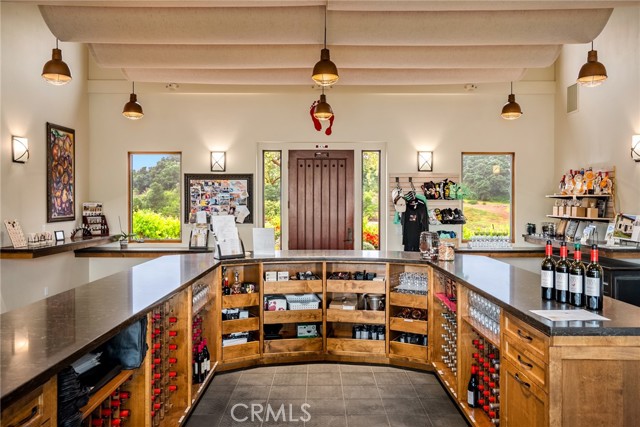 Detail Gallery Image 6 of 75 For 3130 Oakdale Rd, Paso Robles,  CA 93446 - 5 Beds | 4/1 Baths