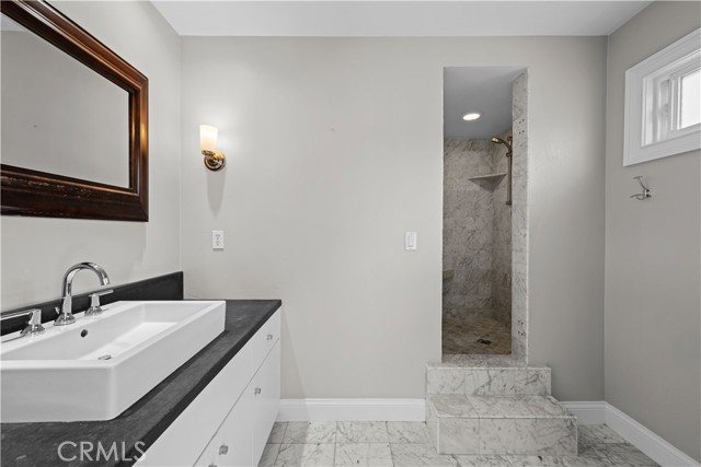 Detail Gallery Image 33 of 39 For 263 Ginevra, Long Beach,  CA 90803 - 3 Beds | 2 Baths