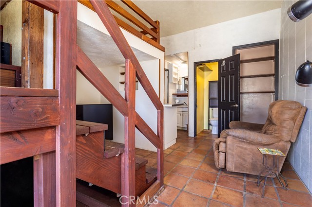 Detail Gallery Image 52 of 74 For 9826 Columbus, North Hills,  CA 91343 - 7 Beds | 5/1 Baths