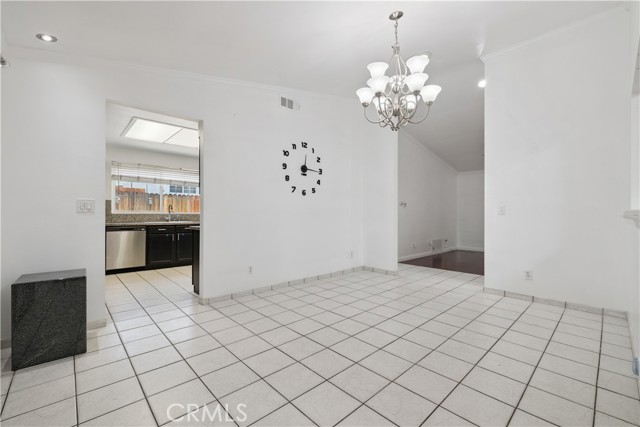 18627 Arminta Street, Reseda CA: https://media.crmls.org/medias/d7e161a6-7e61-417d-bb38-ef98d4df6f40.jpg