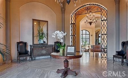 https://media.crmls.org/medias/d7e2a2f2-2aeb-4e35-8dc0-dad4363ebe13.jpg?preset=X-Large