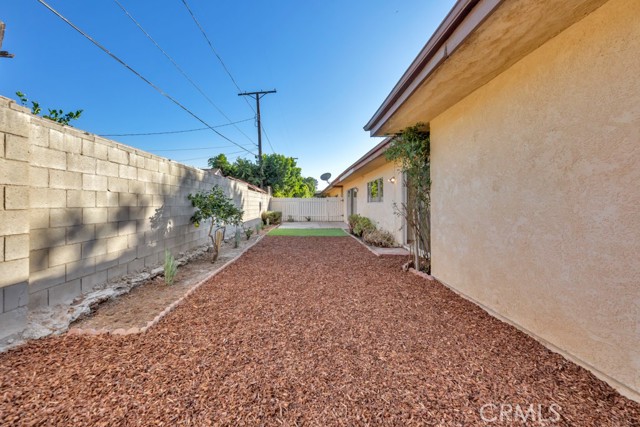 Detail Gallery Image 26 of 50 For 8100 Canby Ave #4,  Reseda,  CA 91335 - 2 Beds | 2 Baths